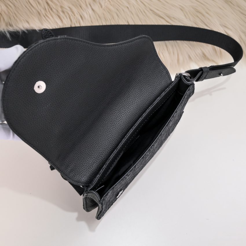 Replica Dior Messenger Black Oblique