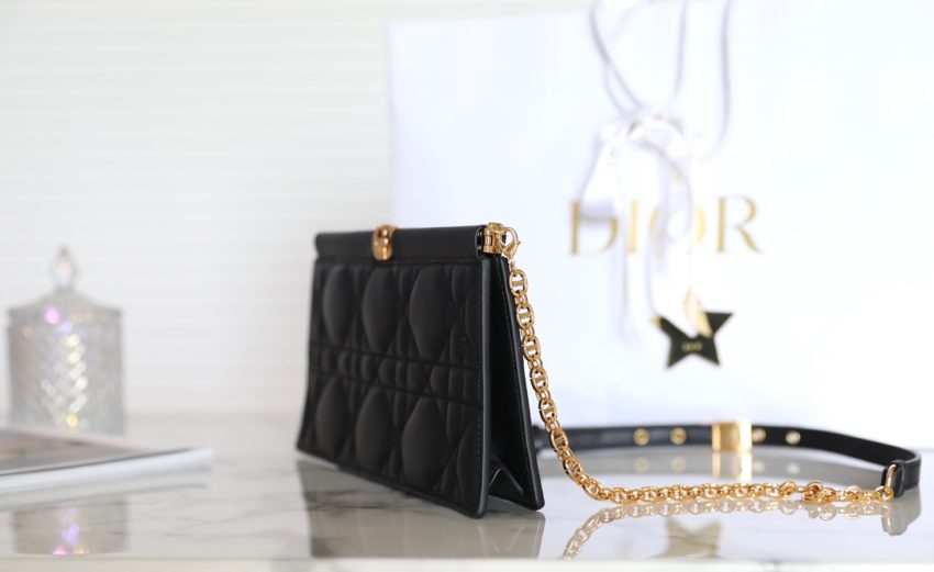 Replica Dior Miss Caro Noire Clutch