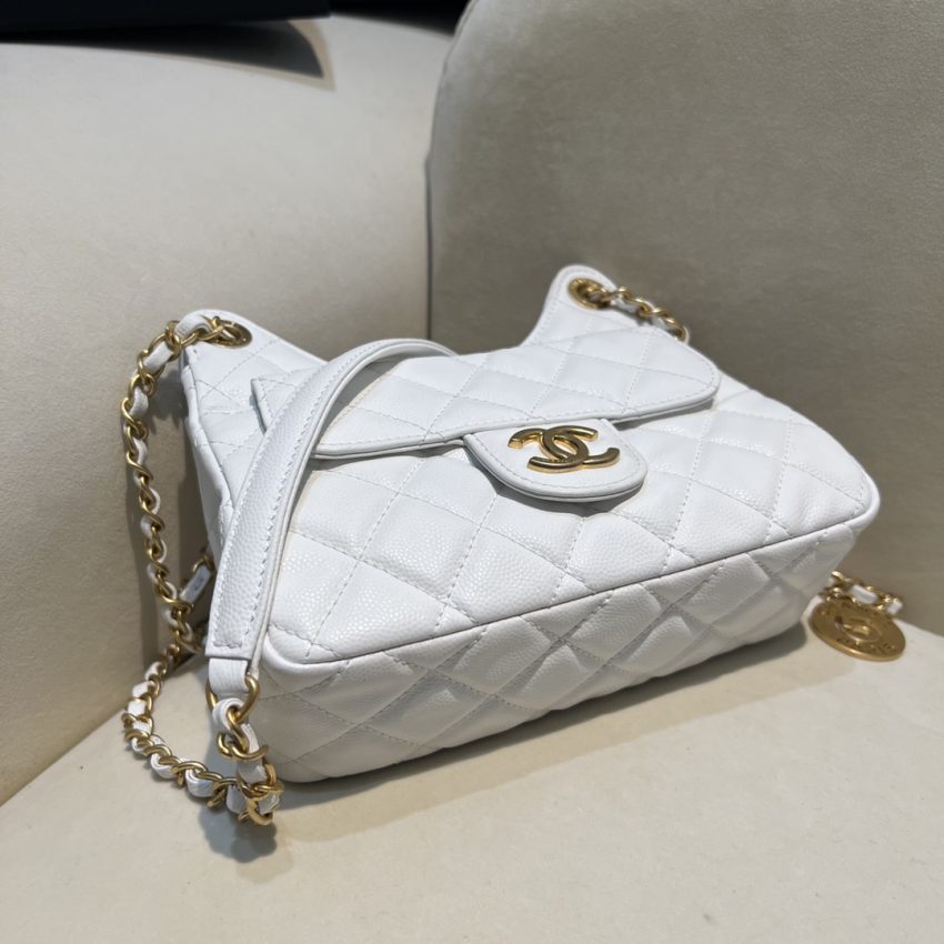 Replica CHANEL 23c Hobo Small White