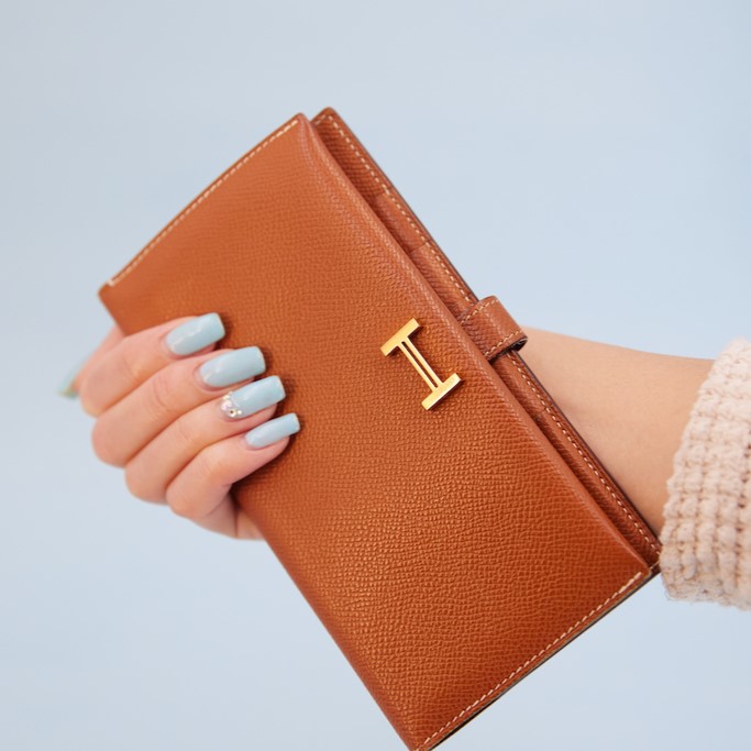 Wallets and Clutches